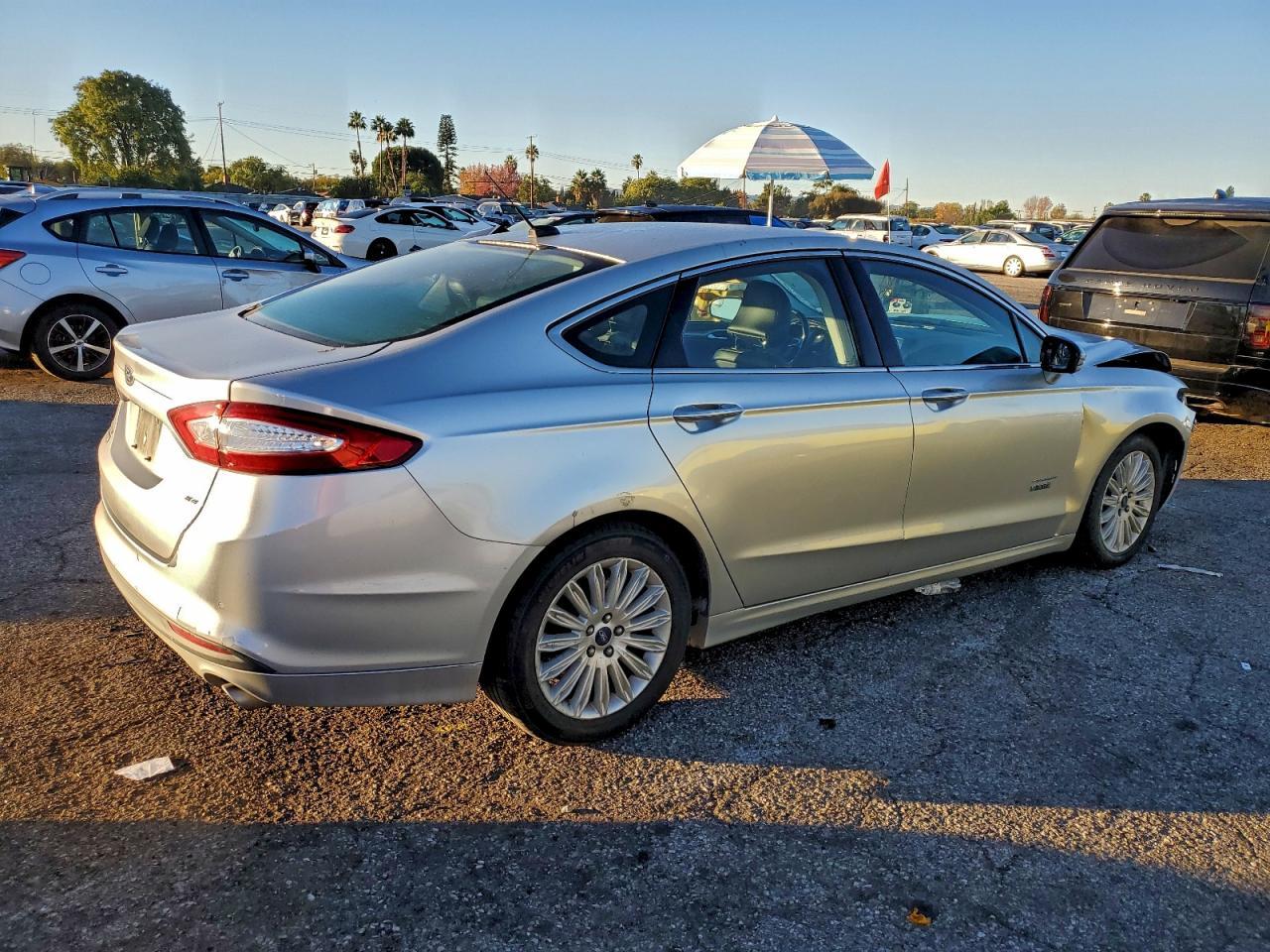 2016 Ford Fusion Se Phev - Image 3