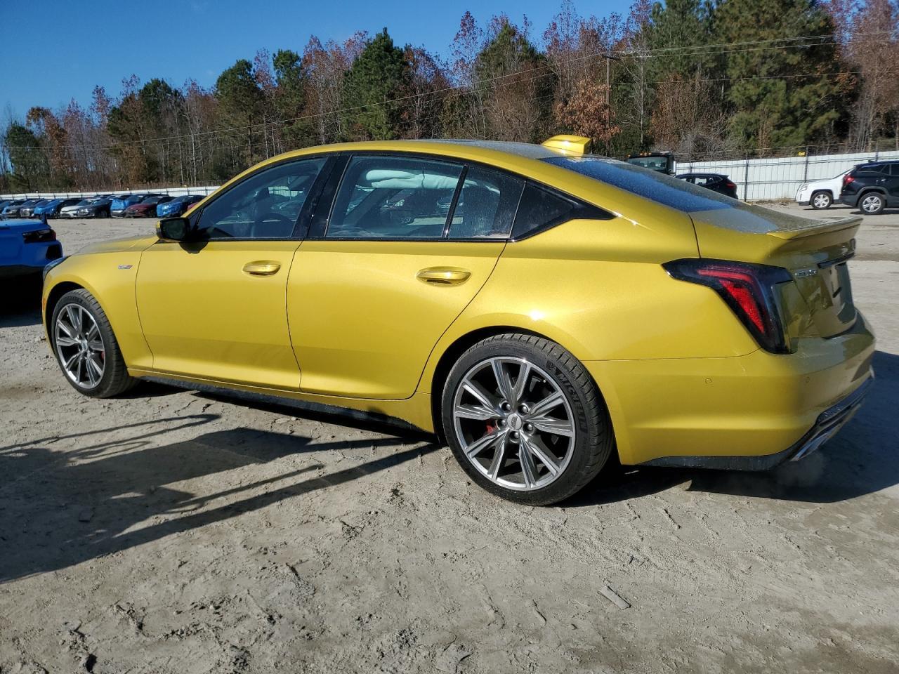 2026 Cadillac Ct5-V - Фото 2