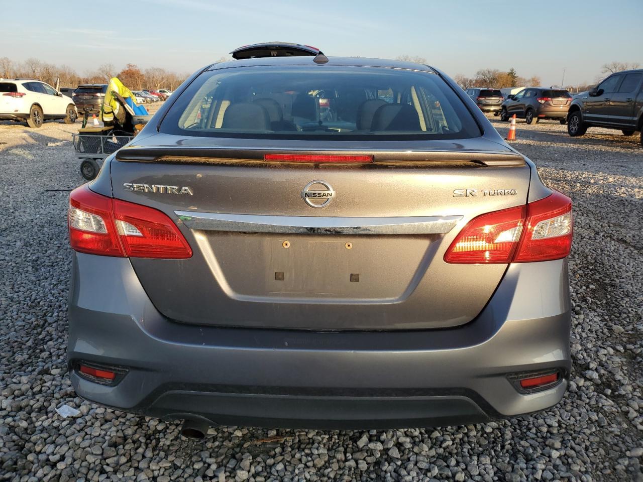 2018 Nissan Sentra Sr Turbo - Фото 6