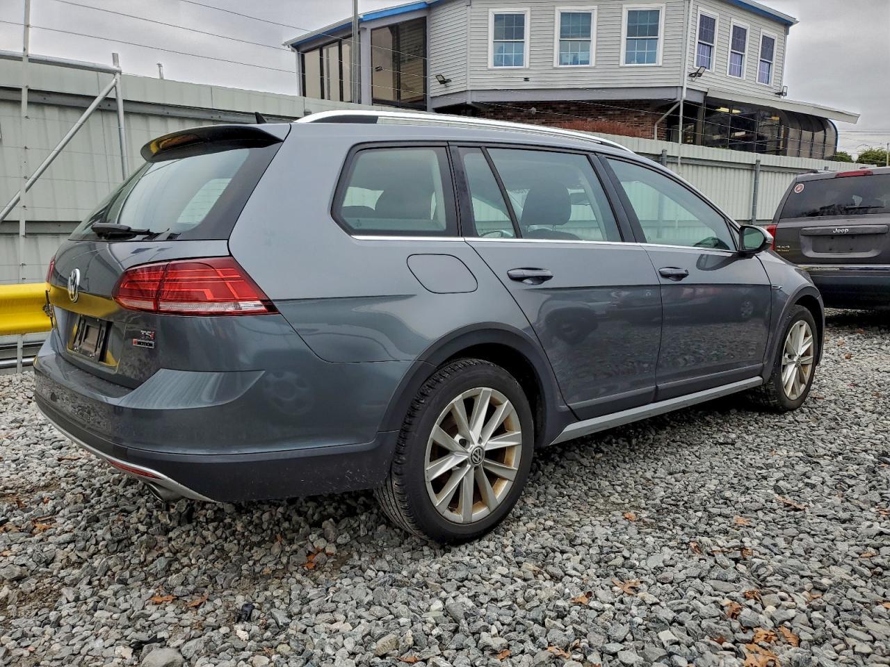 2018 Volkswagen Golf Alltrack S - Фото 3