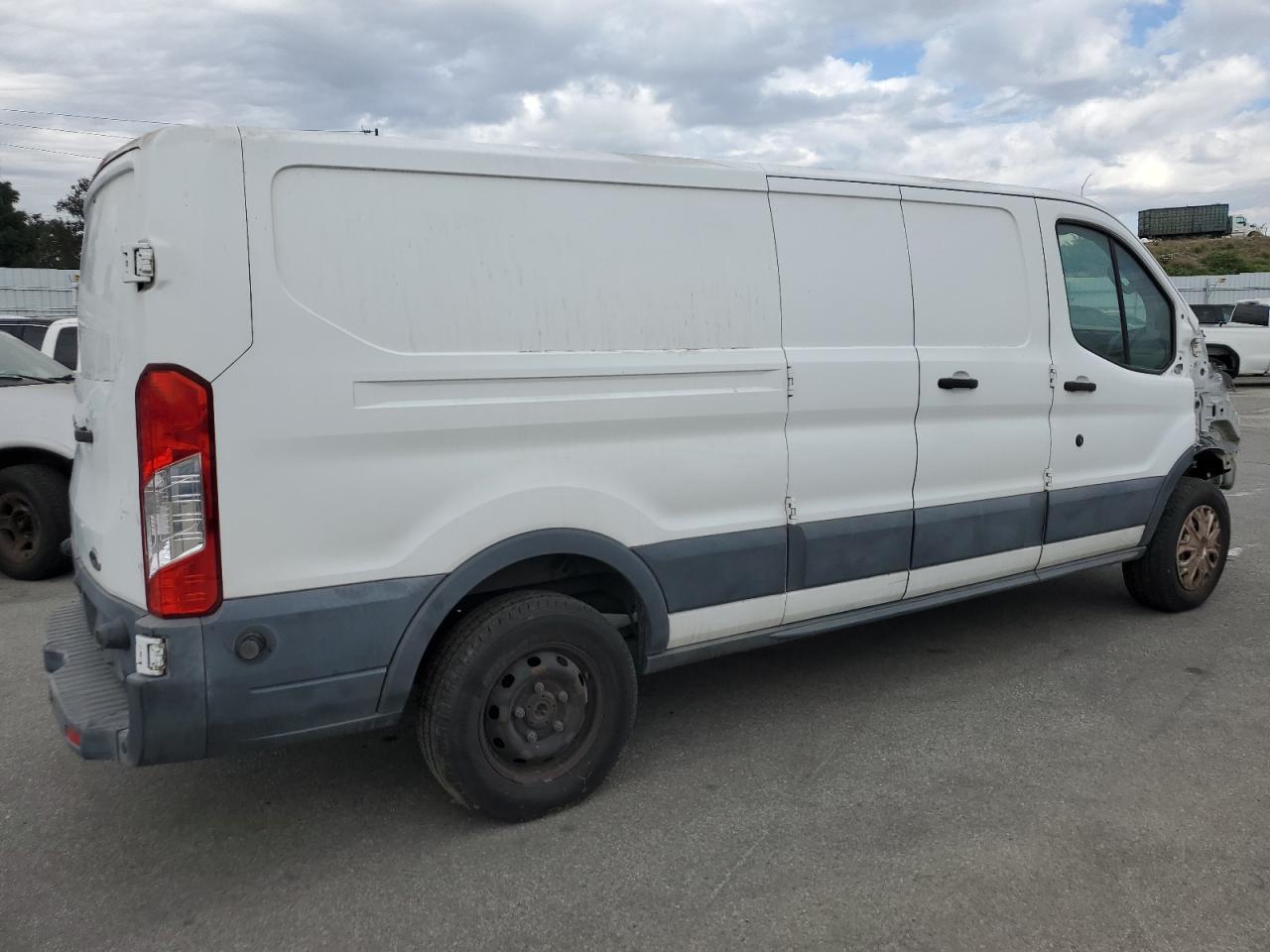 2016 Ford Transit Delivery Van - Фото 3