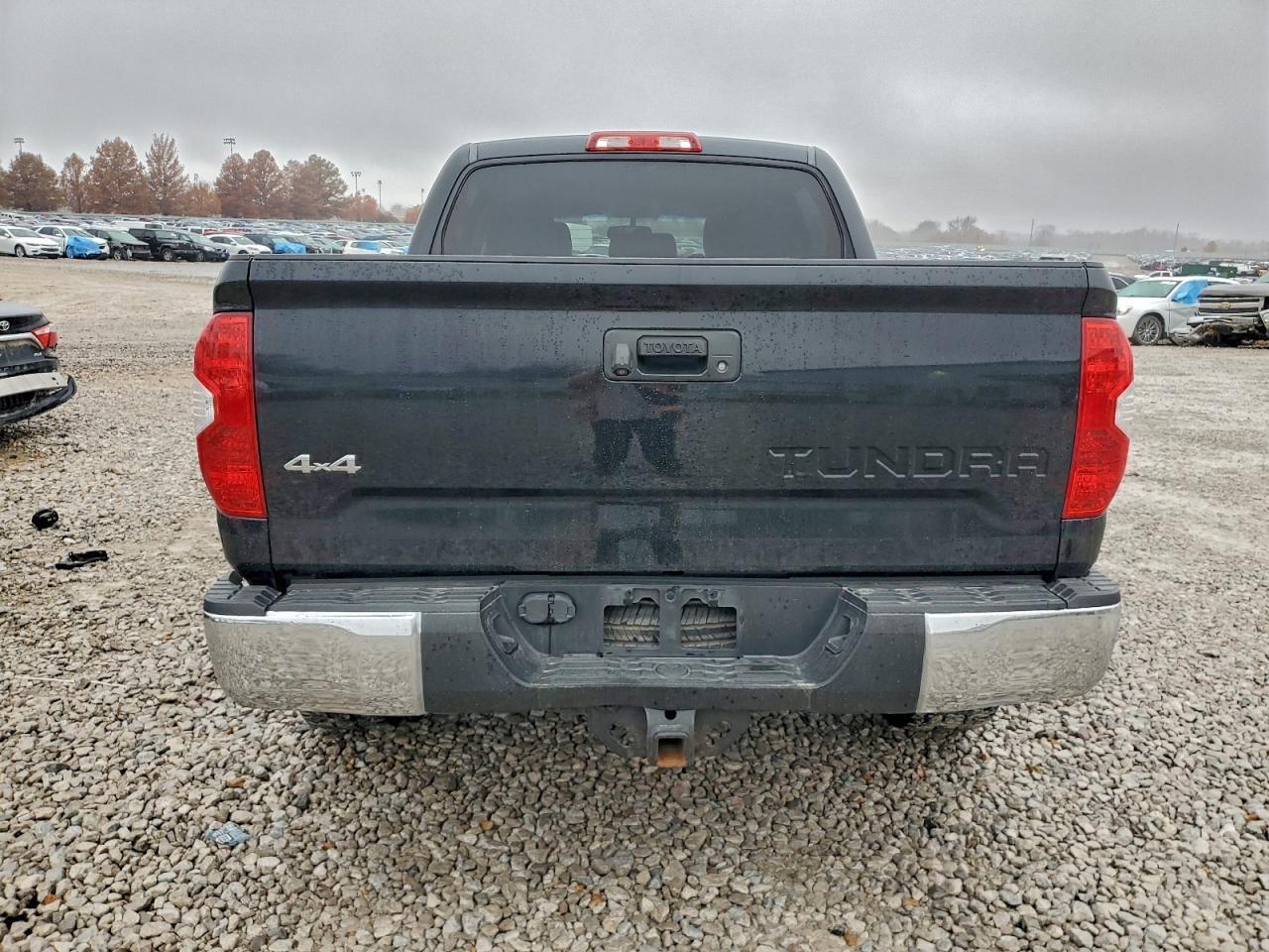 2015 Toyota Tundra Crewmax Limited - Фото 6