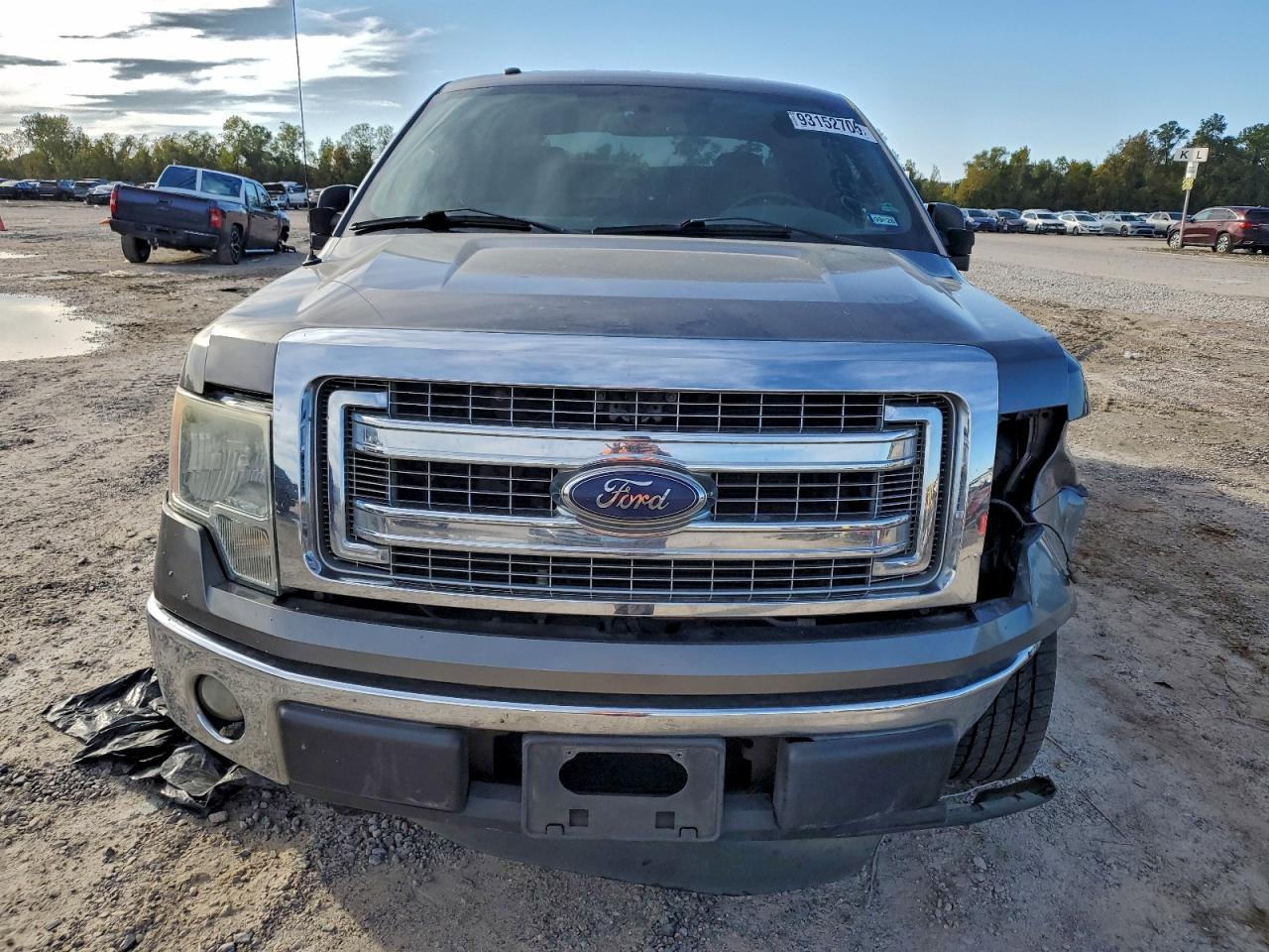 2014 Ford F150 Super Cab - Фото 5