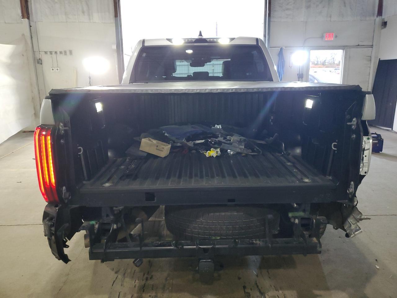 2022 Toyota Tundra Crewmax Limited - Фото 6