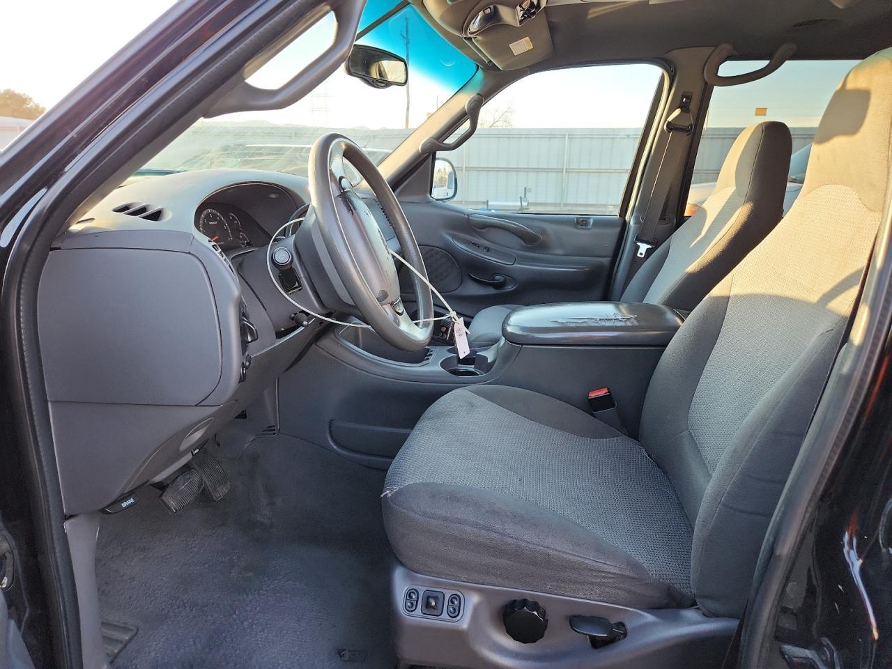 2002 Ford Expedition Xlt - Фото 7