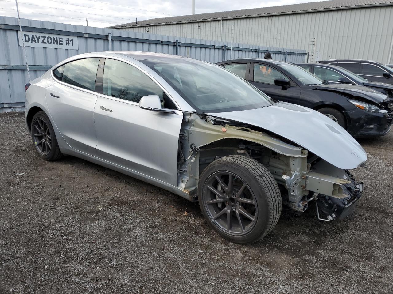 2018 Tesla Model 3 - Фото 4