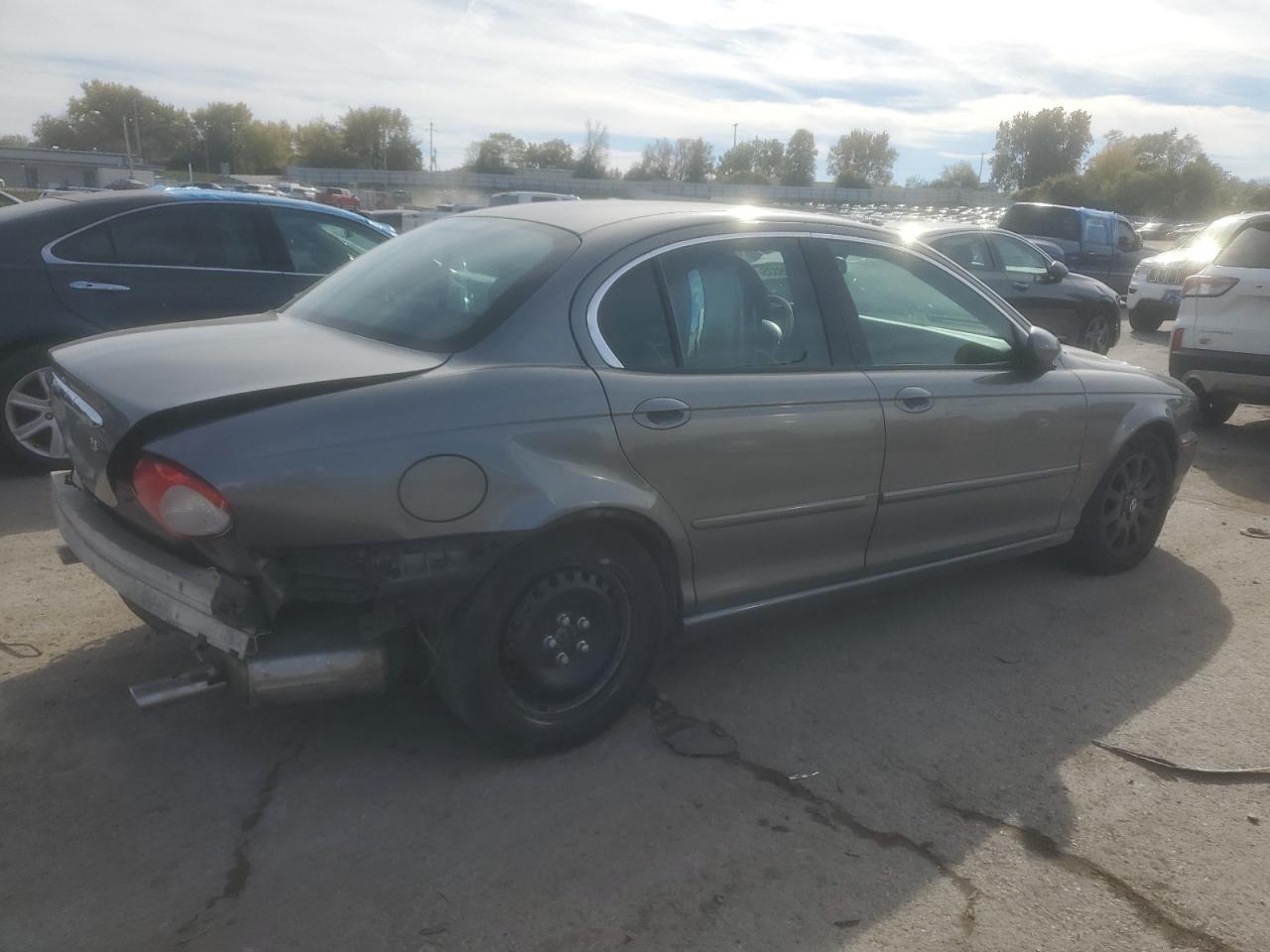 2003 Jaguar X-Type 2.5 - Image 3