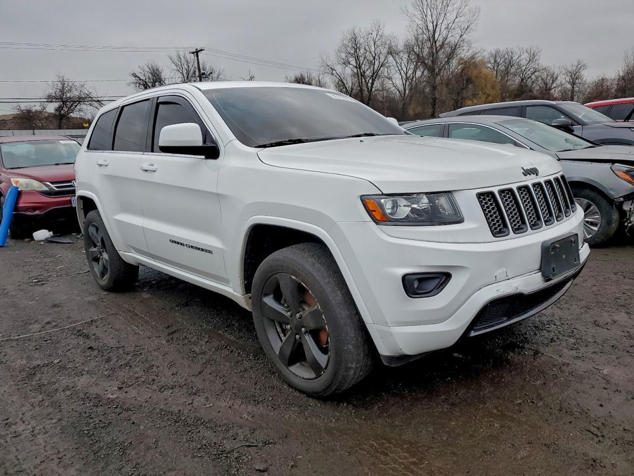 2015 Jeep Grand Cherokee Laredo - Image 4