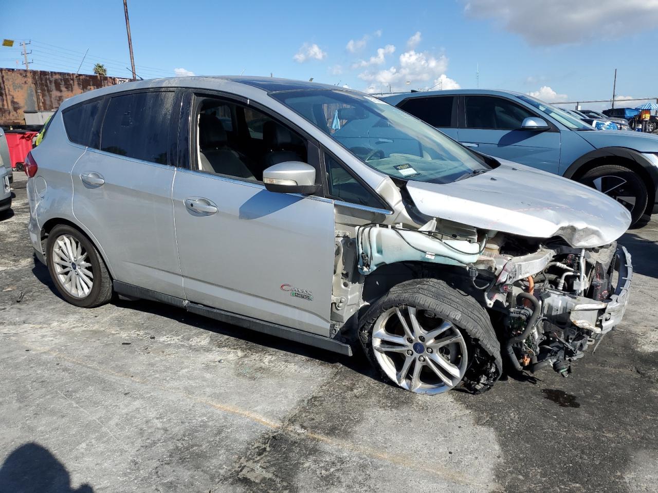 2015 Ford C-Max Premium Sel - Image 4