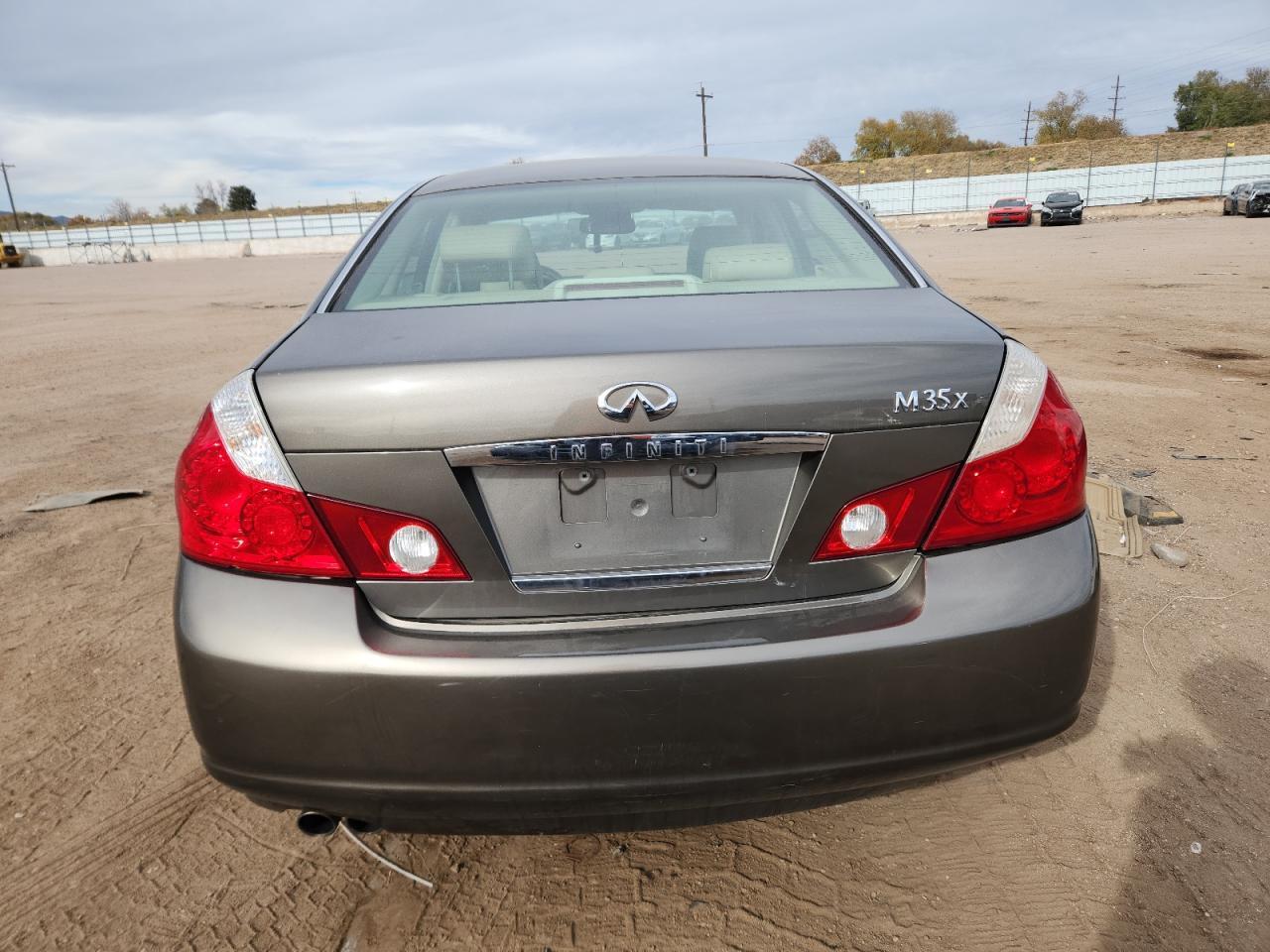 2007 Infiniti M35 Base - Фото 6