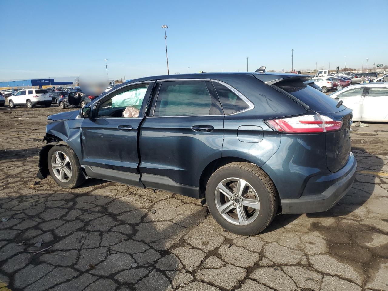 2024 Ford Edge Sel - Image 2