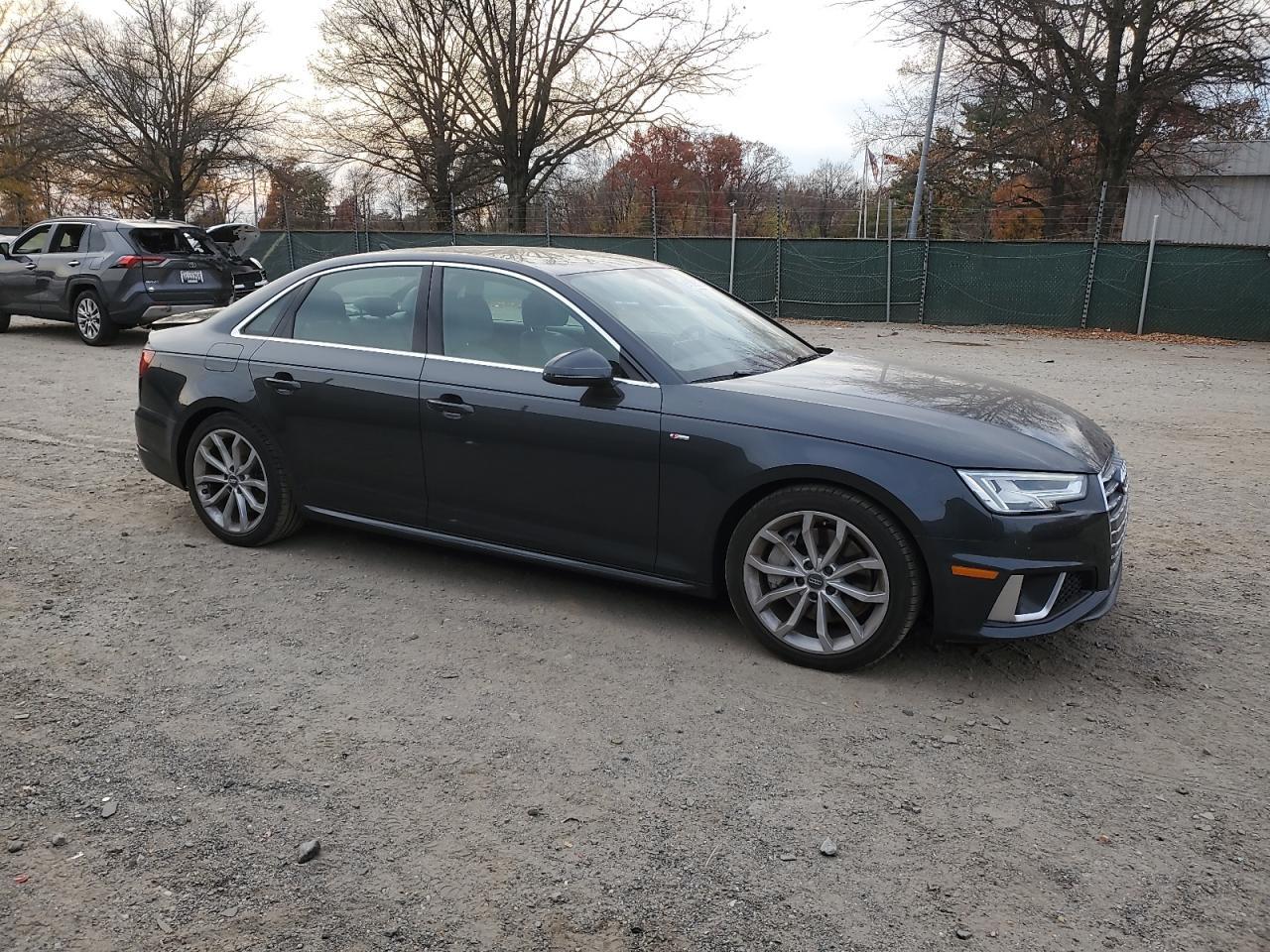 2019 Audi A4 Premium Plus - Image 4