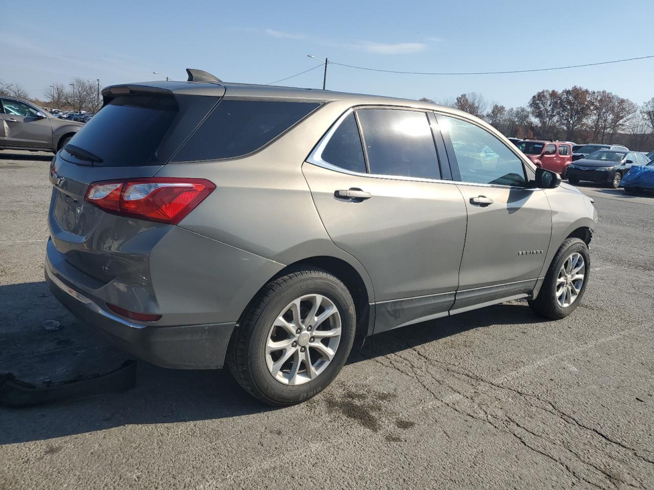 2019 Chevrolet Equinox Lt - Фото 3