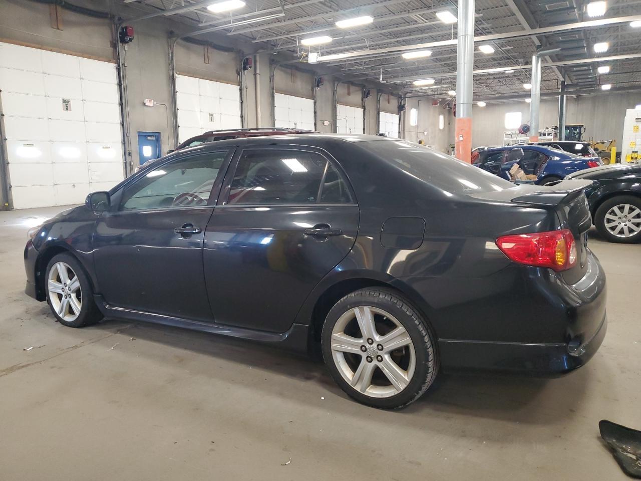 2010 Toyota Corolla Xrs - Image 2
