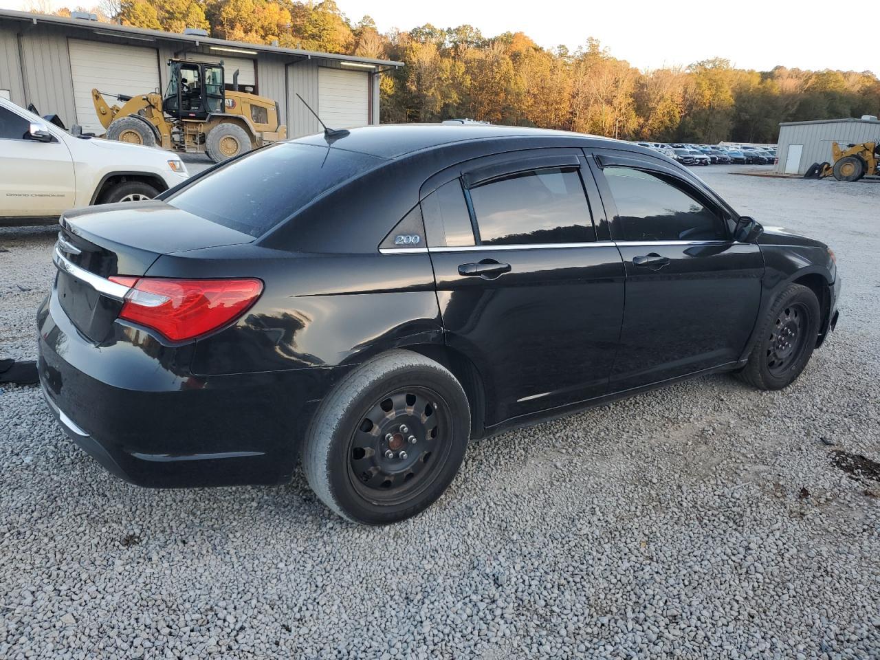 2011 Chrysler 200 Lx - Фото 3