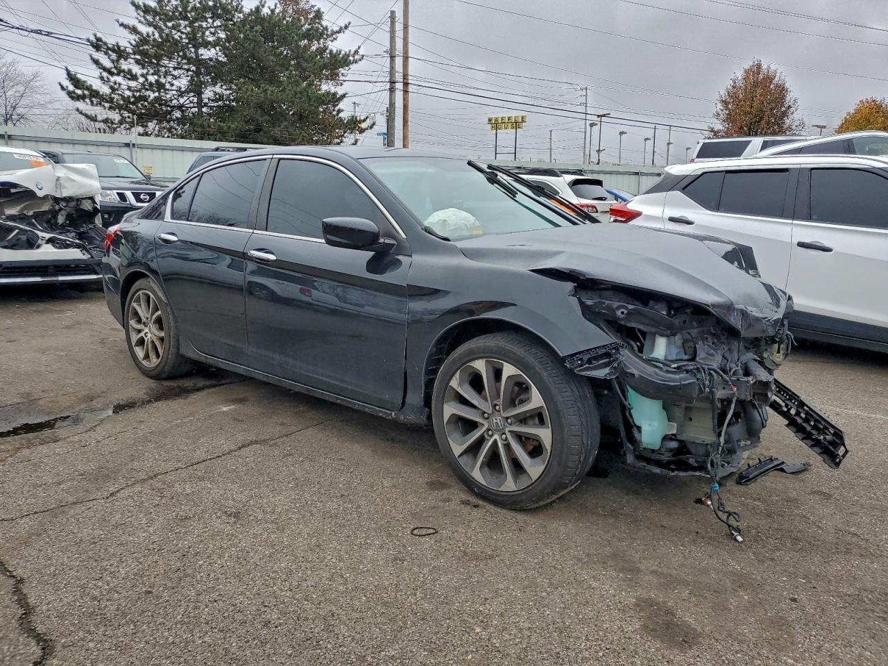 2015 Honda Accord Sport - Image 4