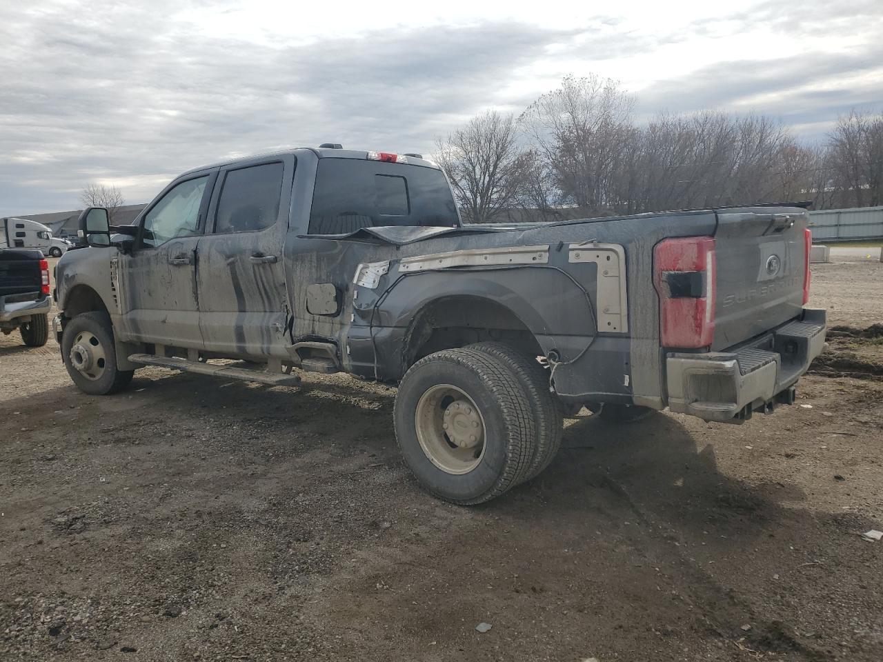 2026 Ford F350 Super Duty - Image 2