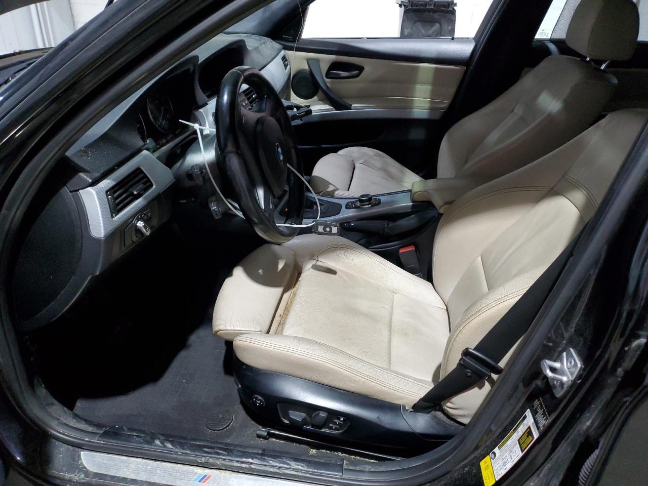 2011 BMW 335 Xi - Фото 7