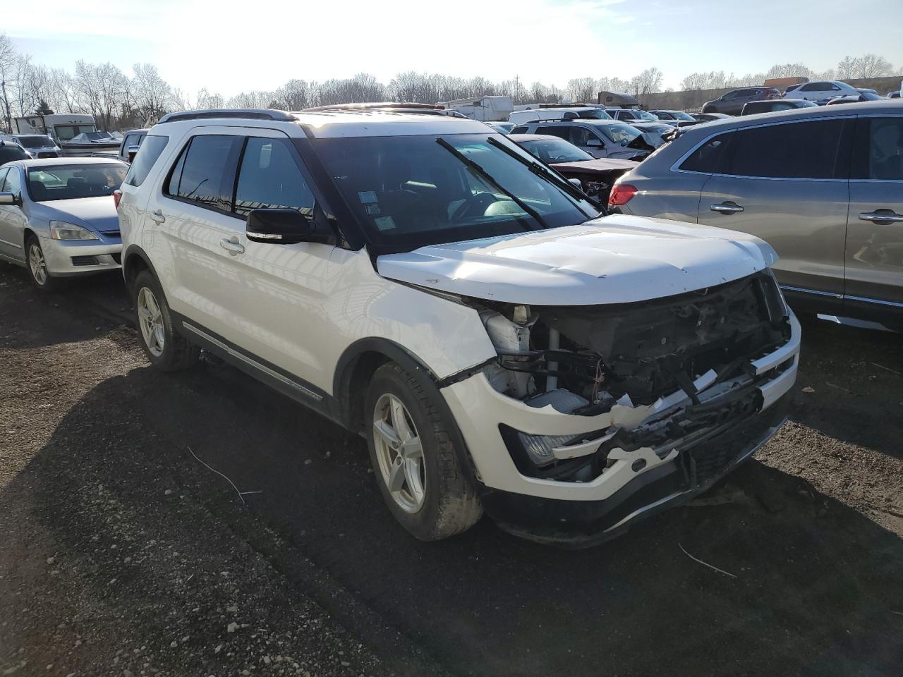 2016 Ford Explorer Xlt - Фото 4