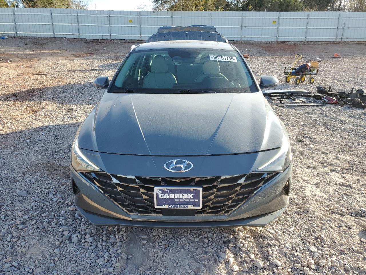 2022 Hyundai Elantra Limited - Image 5