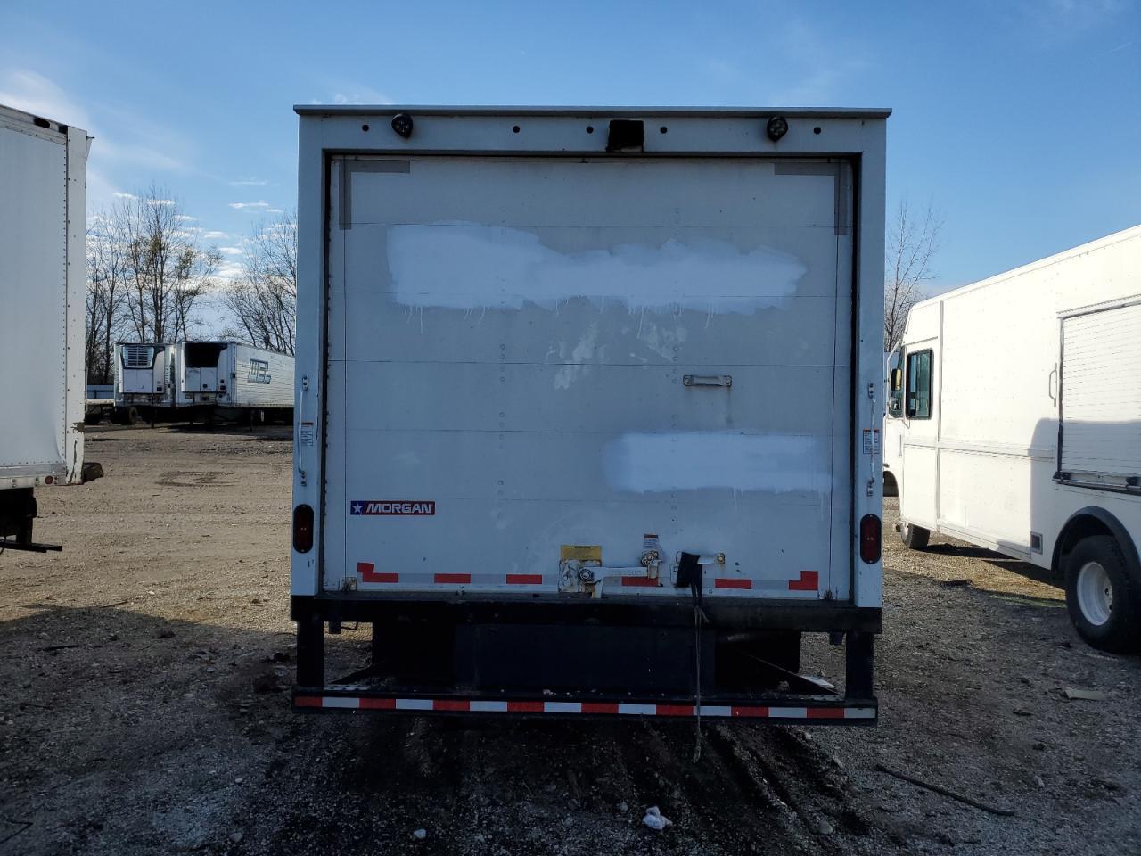 2021 Ford Econoline E350 Super Duty Cutaway Van - Фото 6