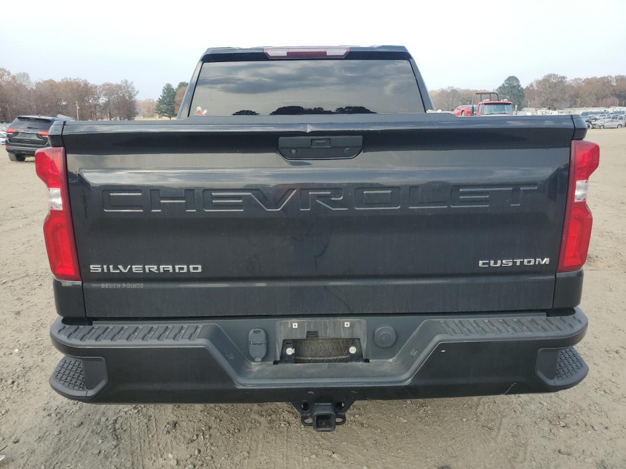 2021 Chevrolet Silverado K1500 Custom - Image 6