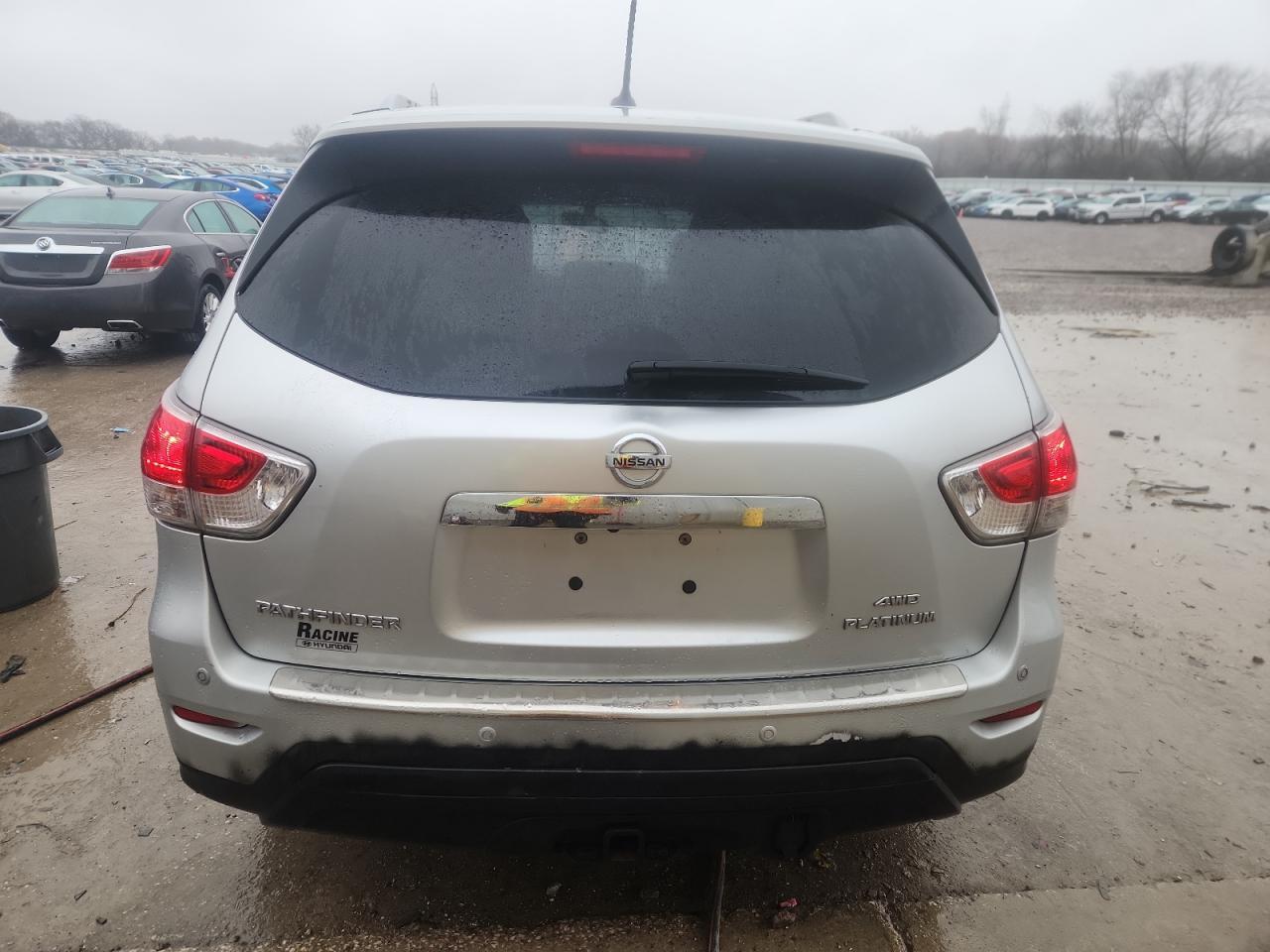 2014 Nissan Pathfinder S - Фото 6