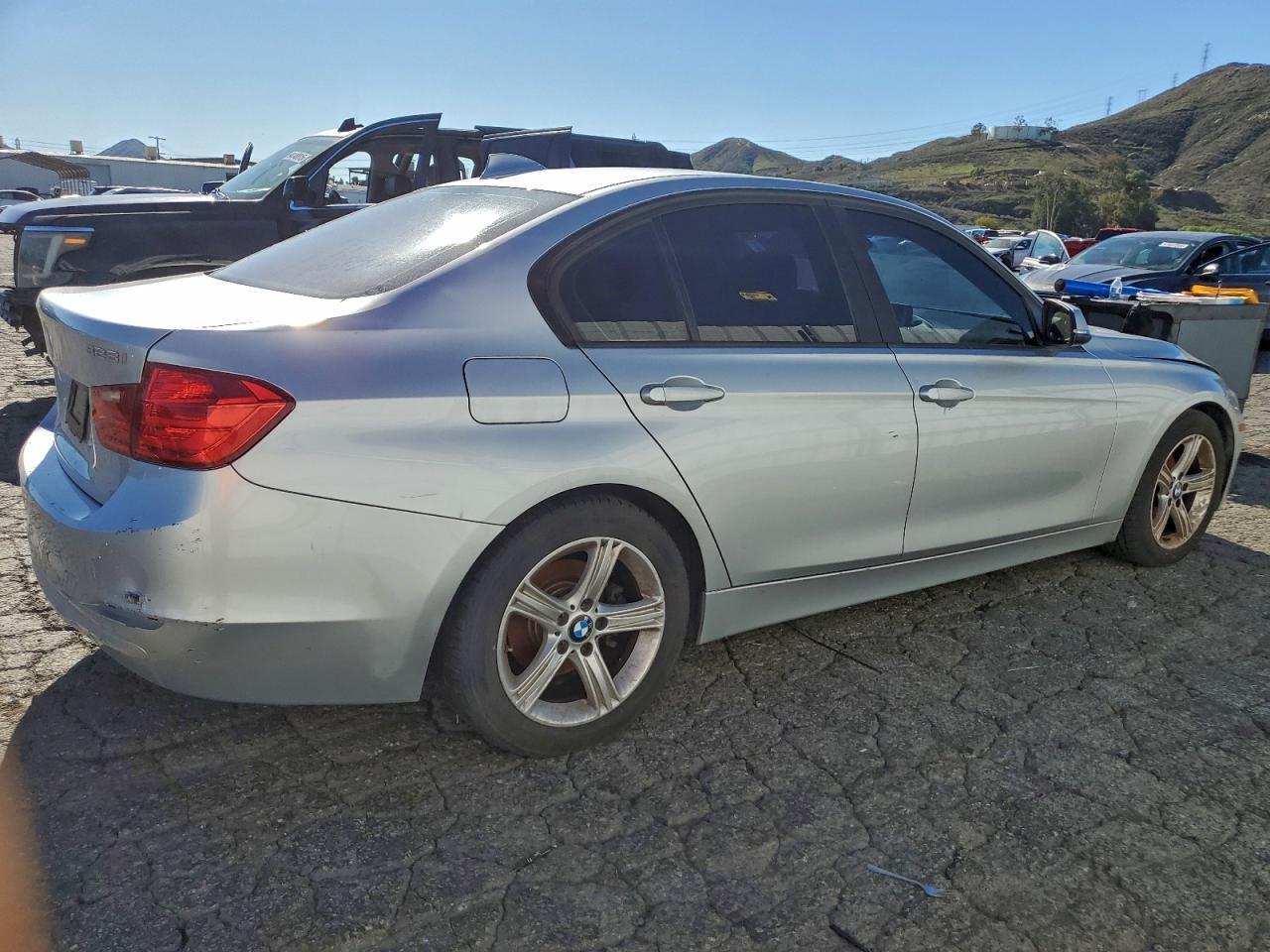 2013 BMW 328 I Sulev - Image 3