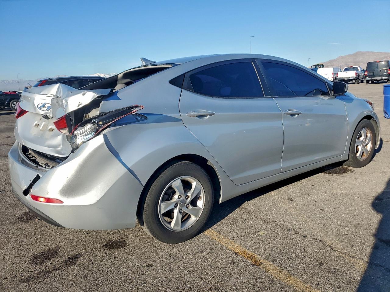 2014 Hyundai Elantra Se - Фото 3