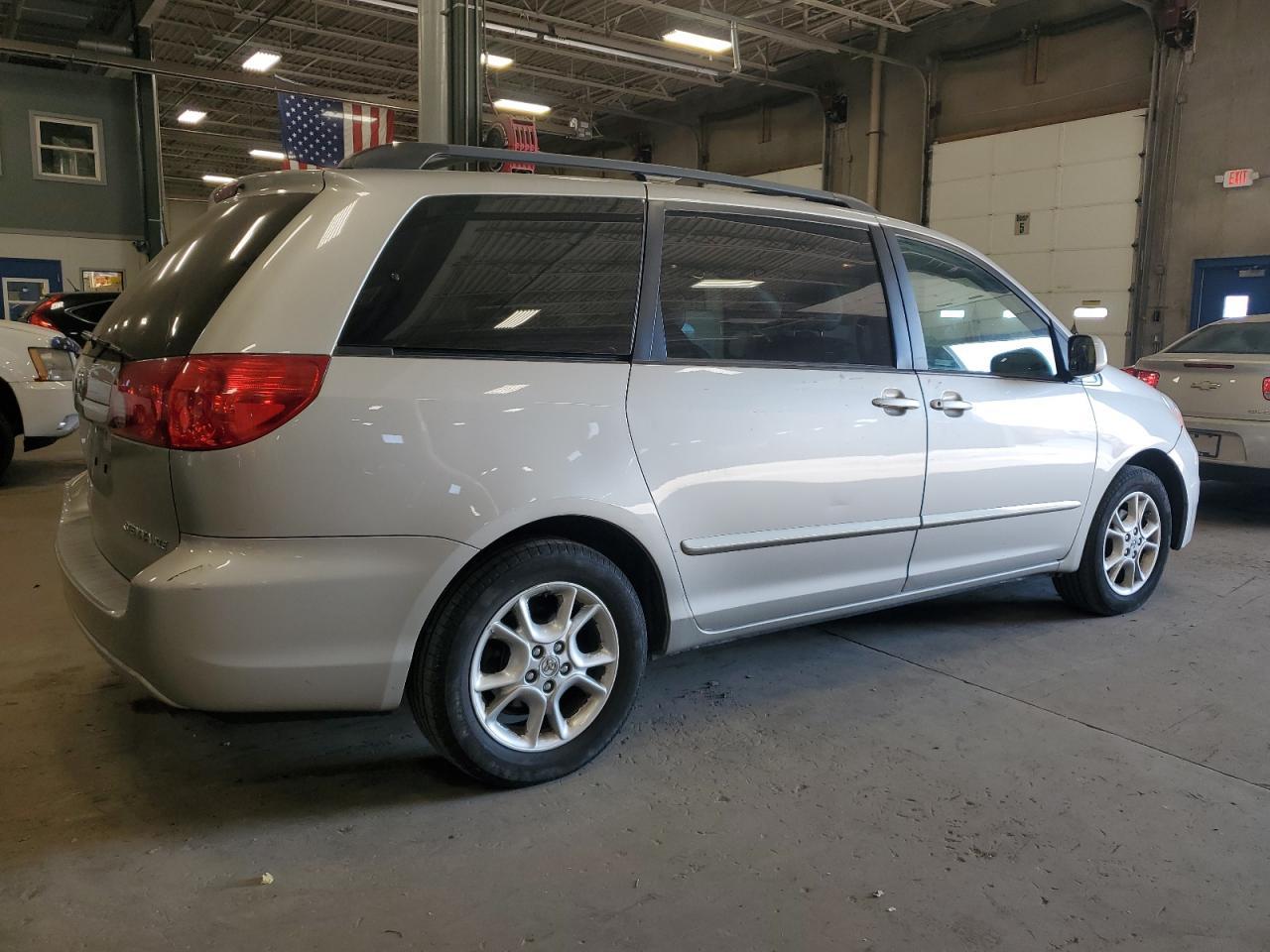 2006 Toyota Sienna Xle - Фото 3