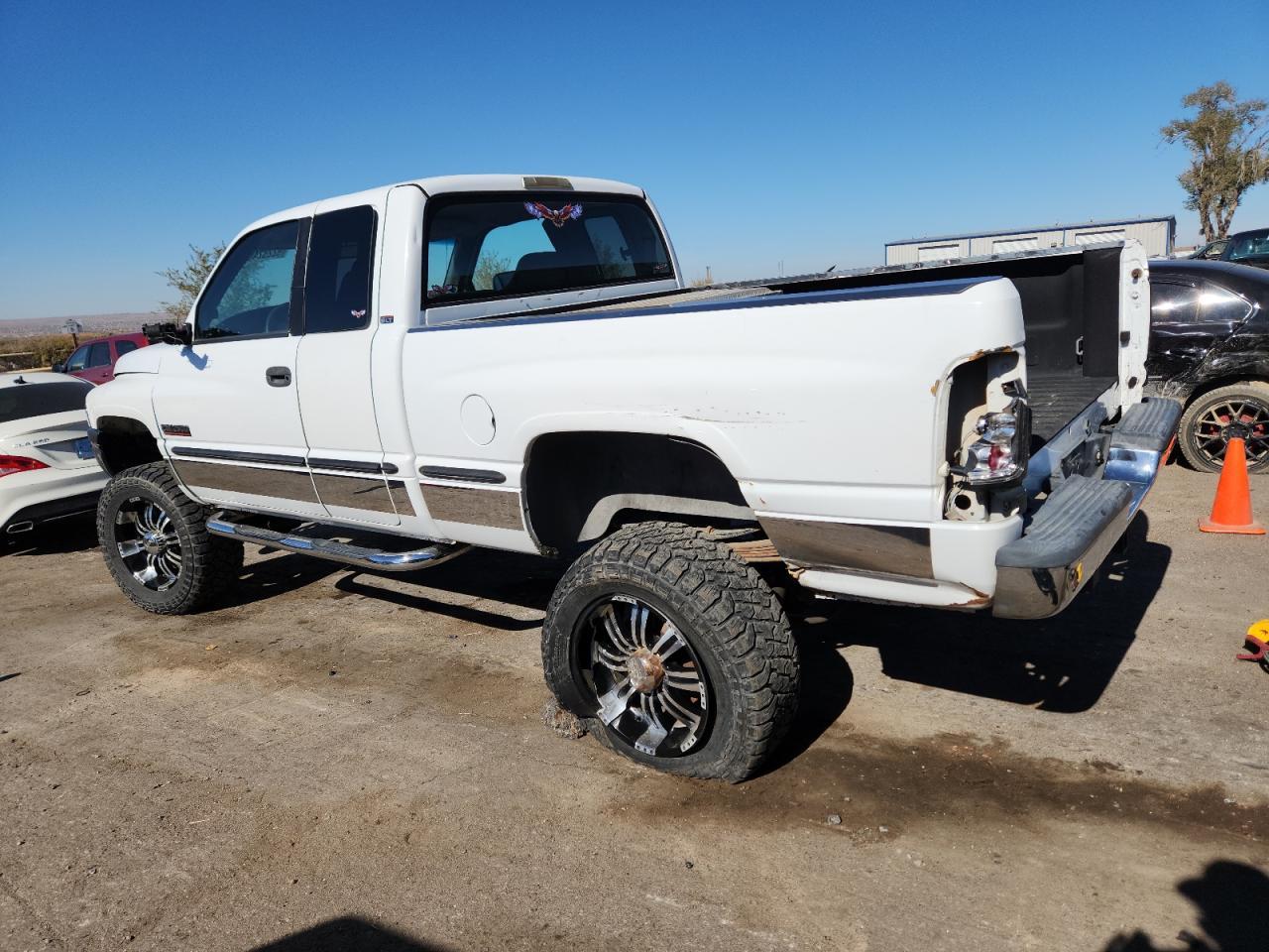 1999 Dodge Ram 2500 - Фото 2