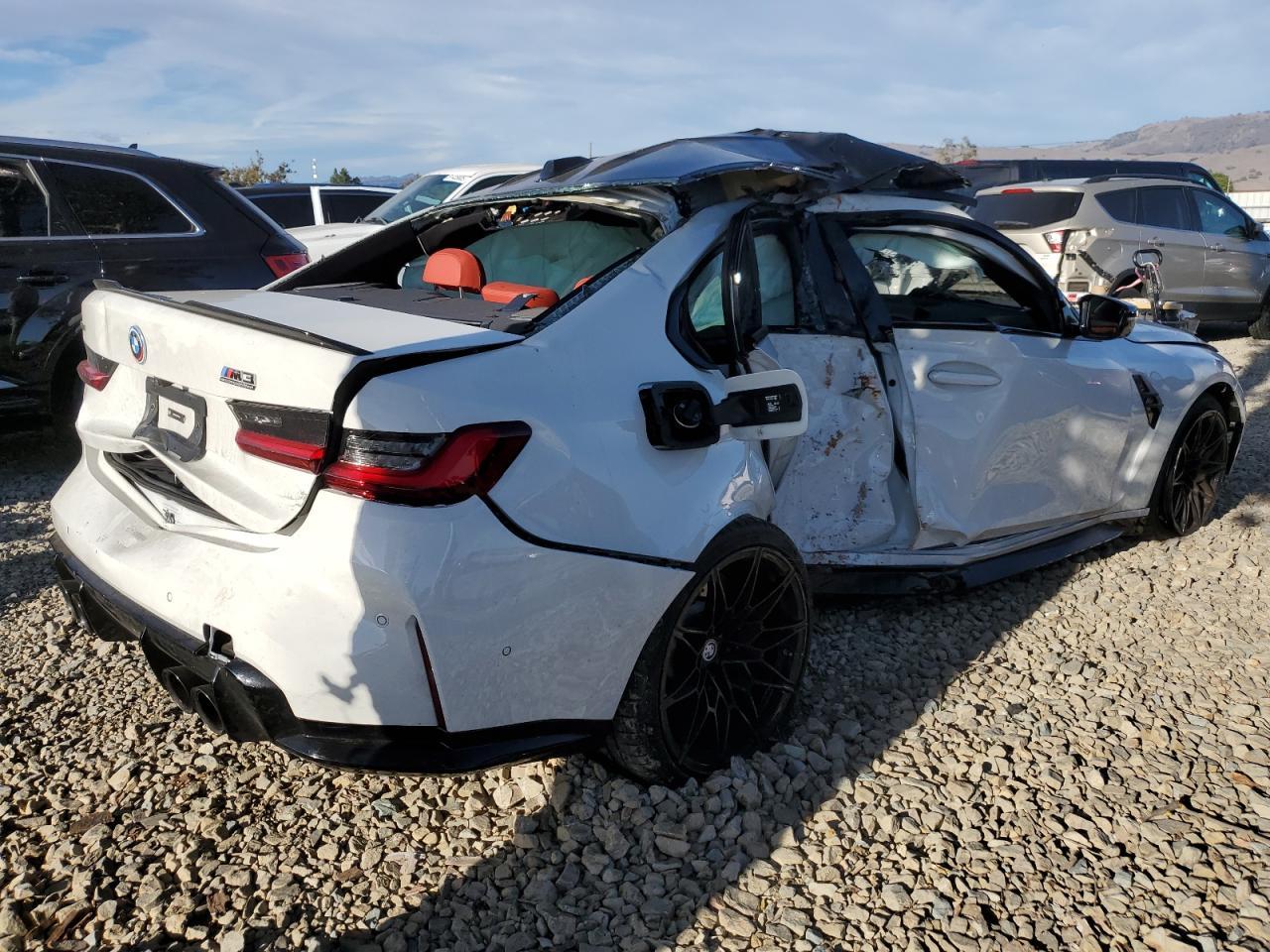 2025 BMW M3 Competition - Фото 3