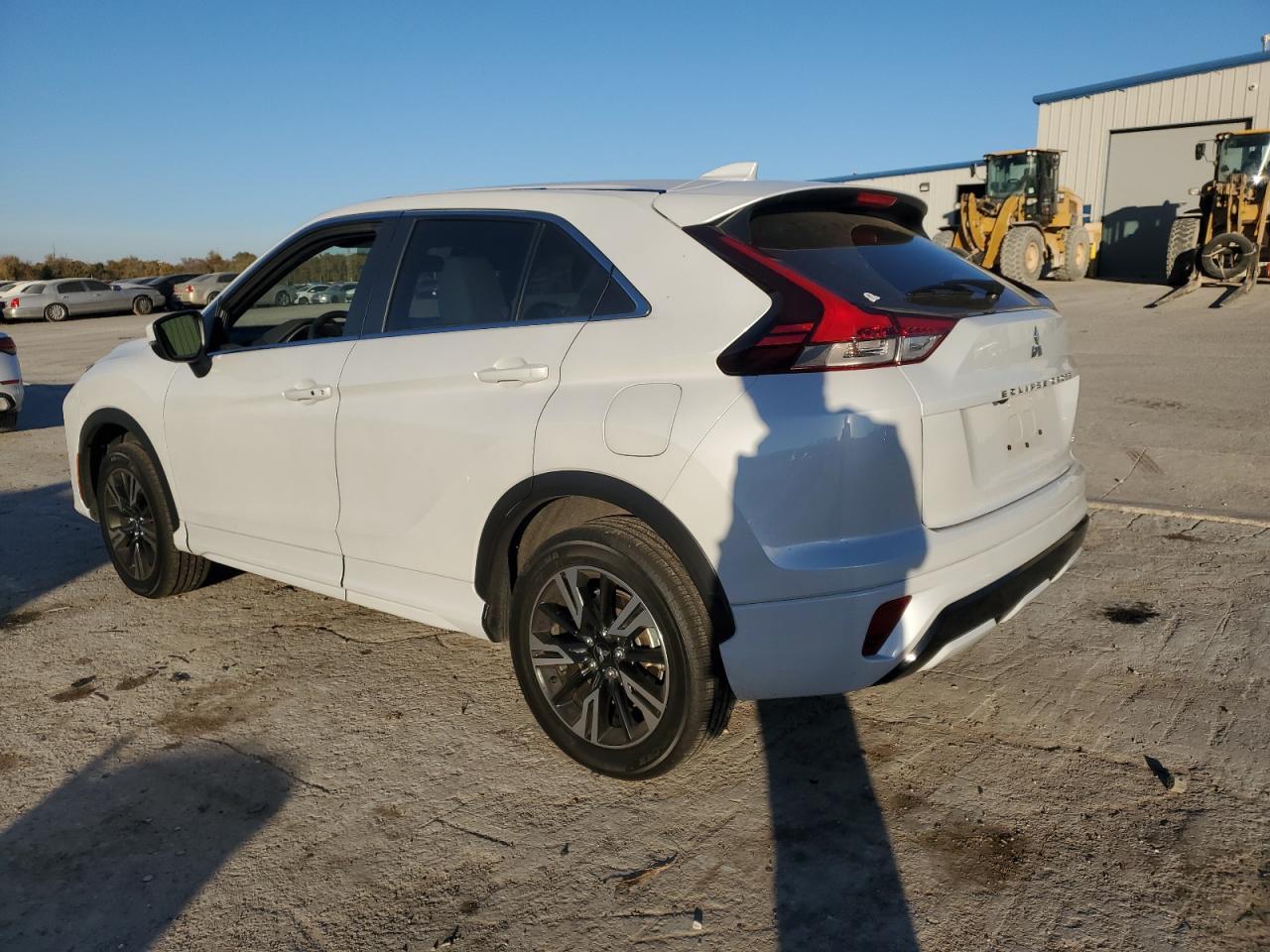 2023 Mitsubishi Eclipse Cross Se - Фото 2