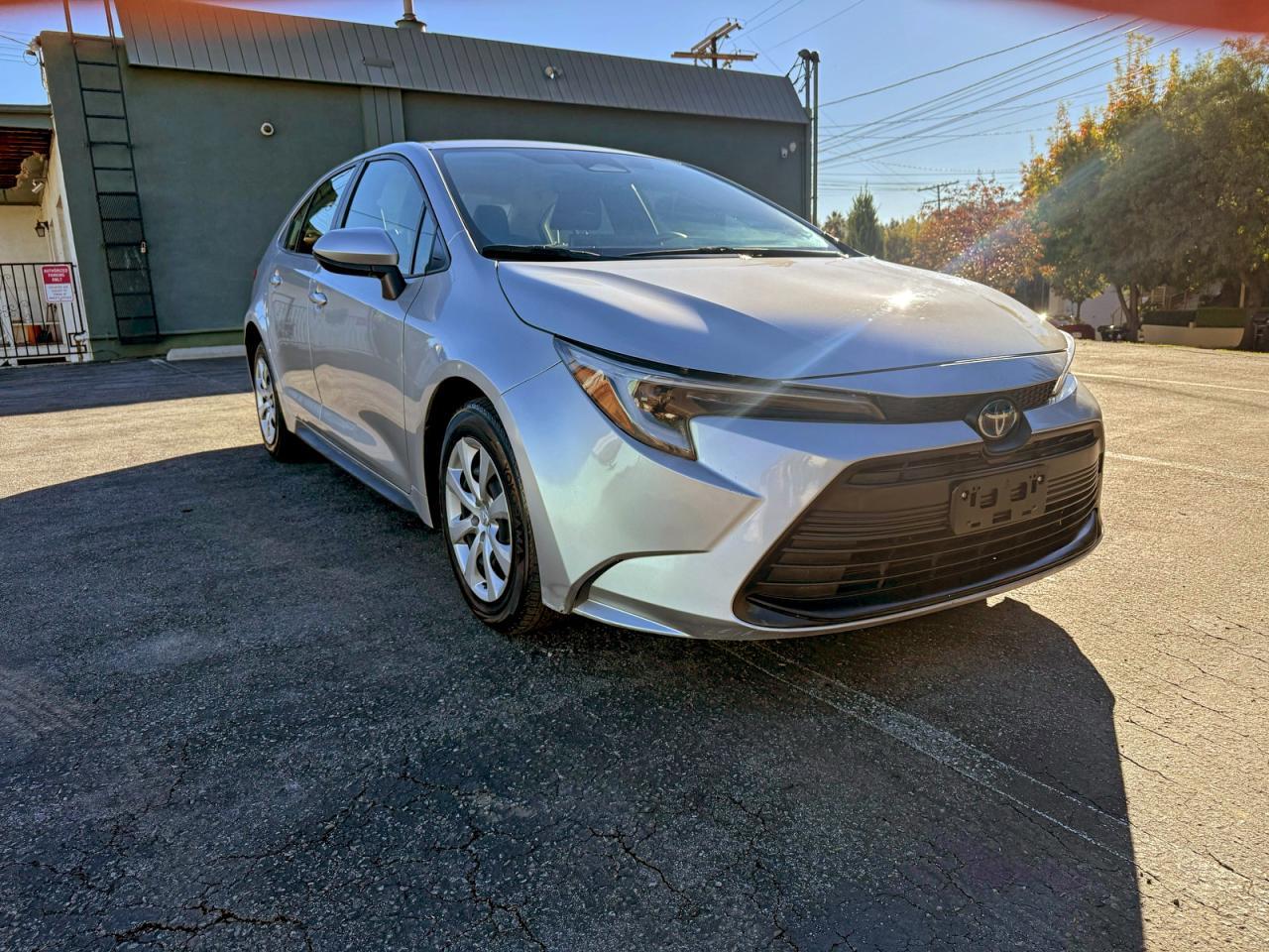 2023 Toyota Corolla Le - Фото 2