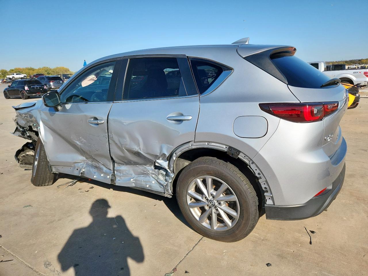 2023 Mazda Cx-5 Preferred - Image 2