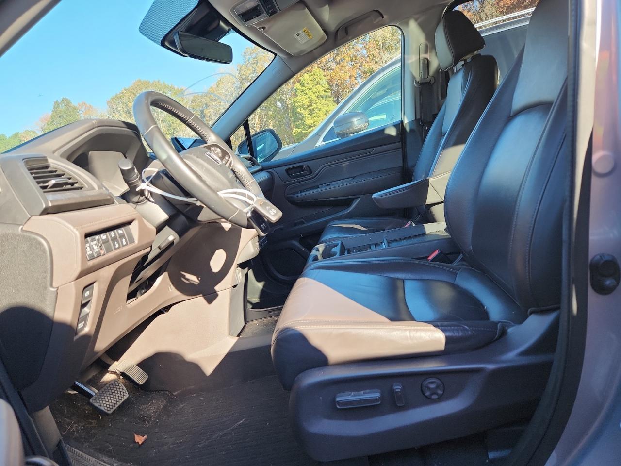 2018 Honda Odyssey Touring - Фото 7