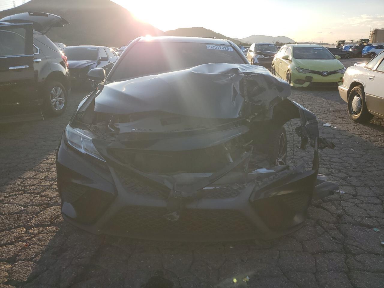 2019 Toyota Camry L - Фото 5