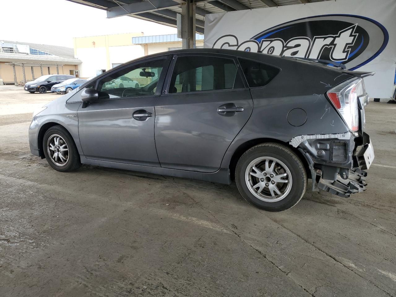 2015 Toyota Prius - Фото 2