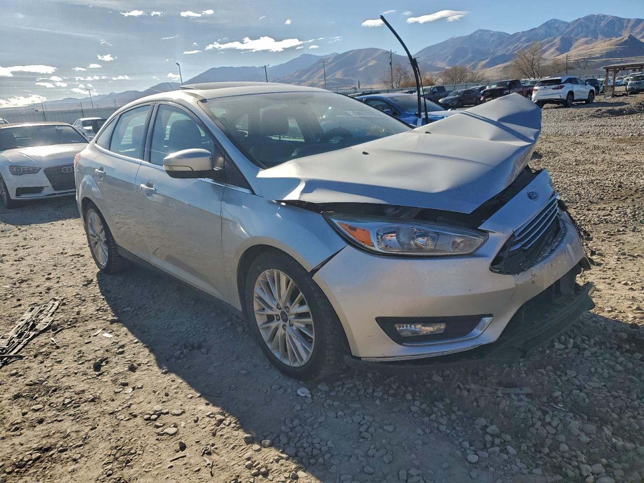 2017 Ford Focus Titanium - Image 4