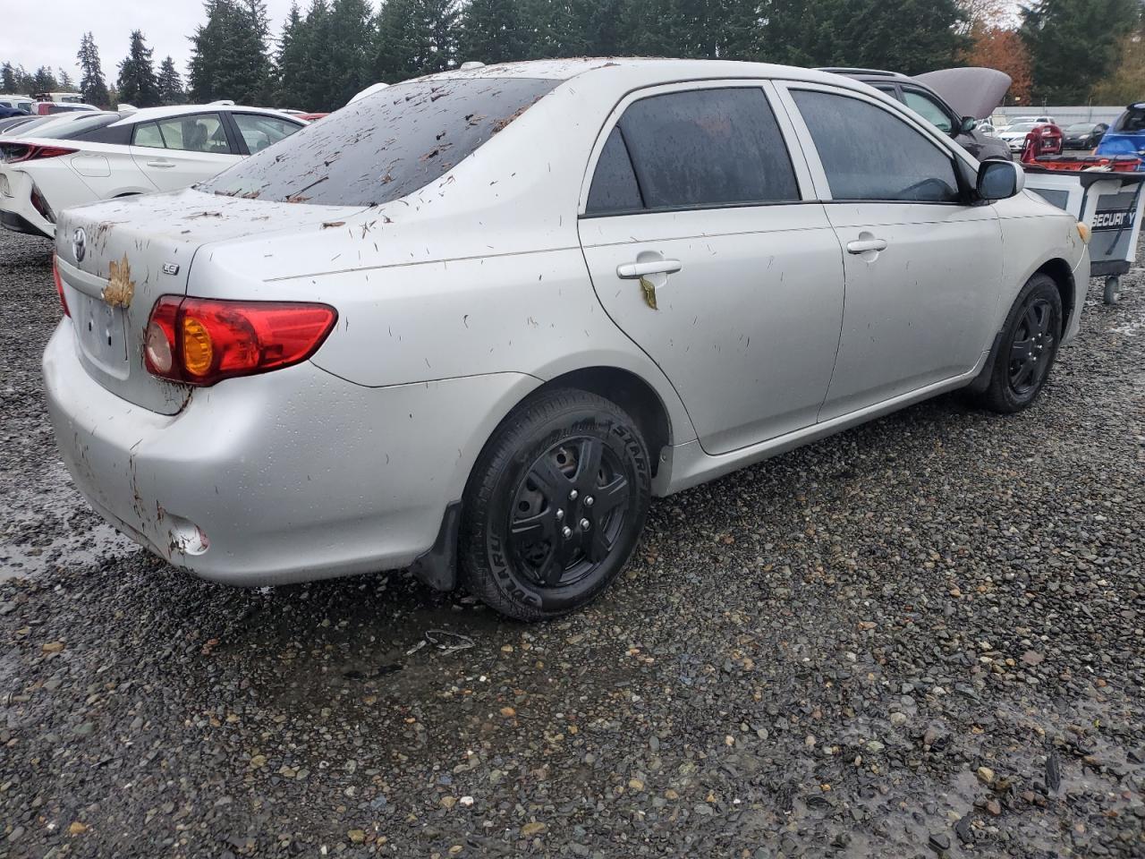 2009 Toyota Corolla Le - Image 3