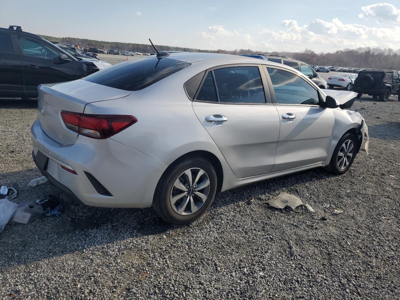 2023 Kia Rio S - Фото 3