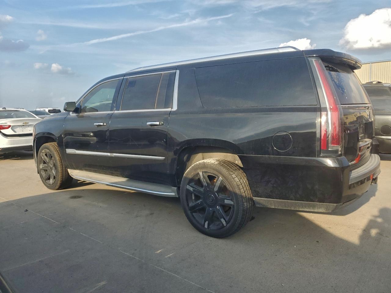 2015 Cadillac Escalade Esv Luxury - Фото 2