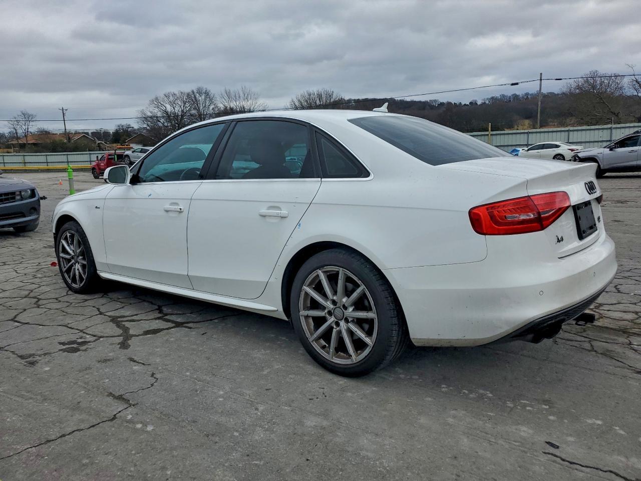 2015 Audi A4 Premium Plus - Фото 2