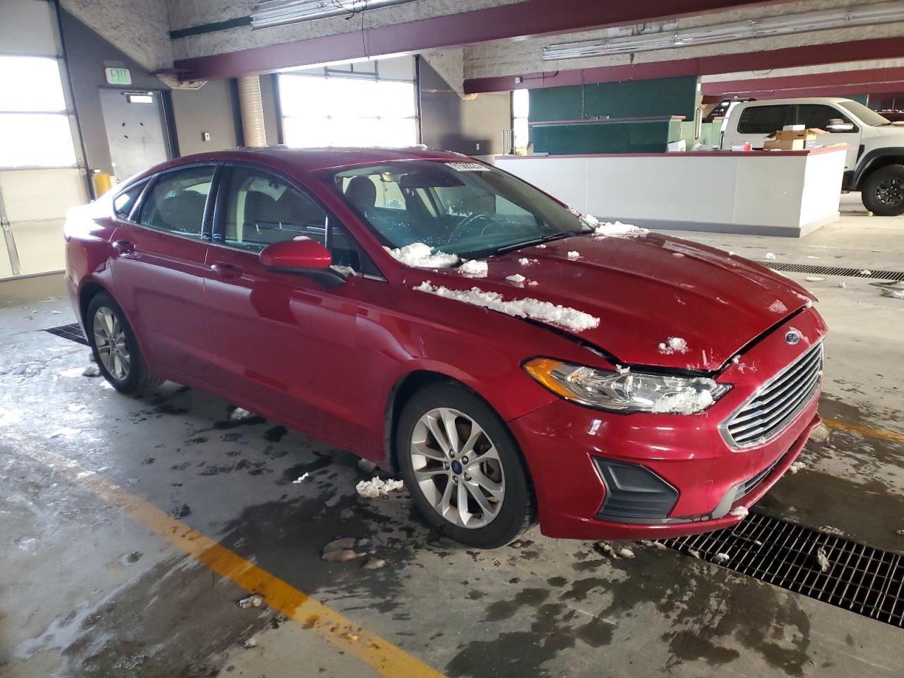 2020 Ford Fusion Se - Фото 4