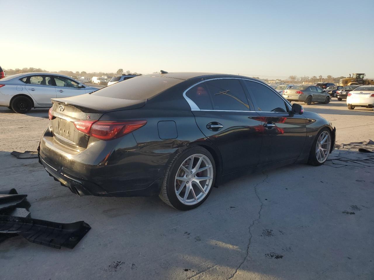 2019 Infiniti Q50 Luxe - Image 3