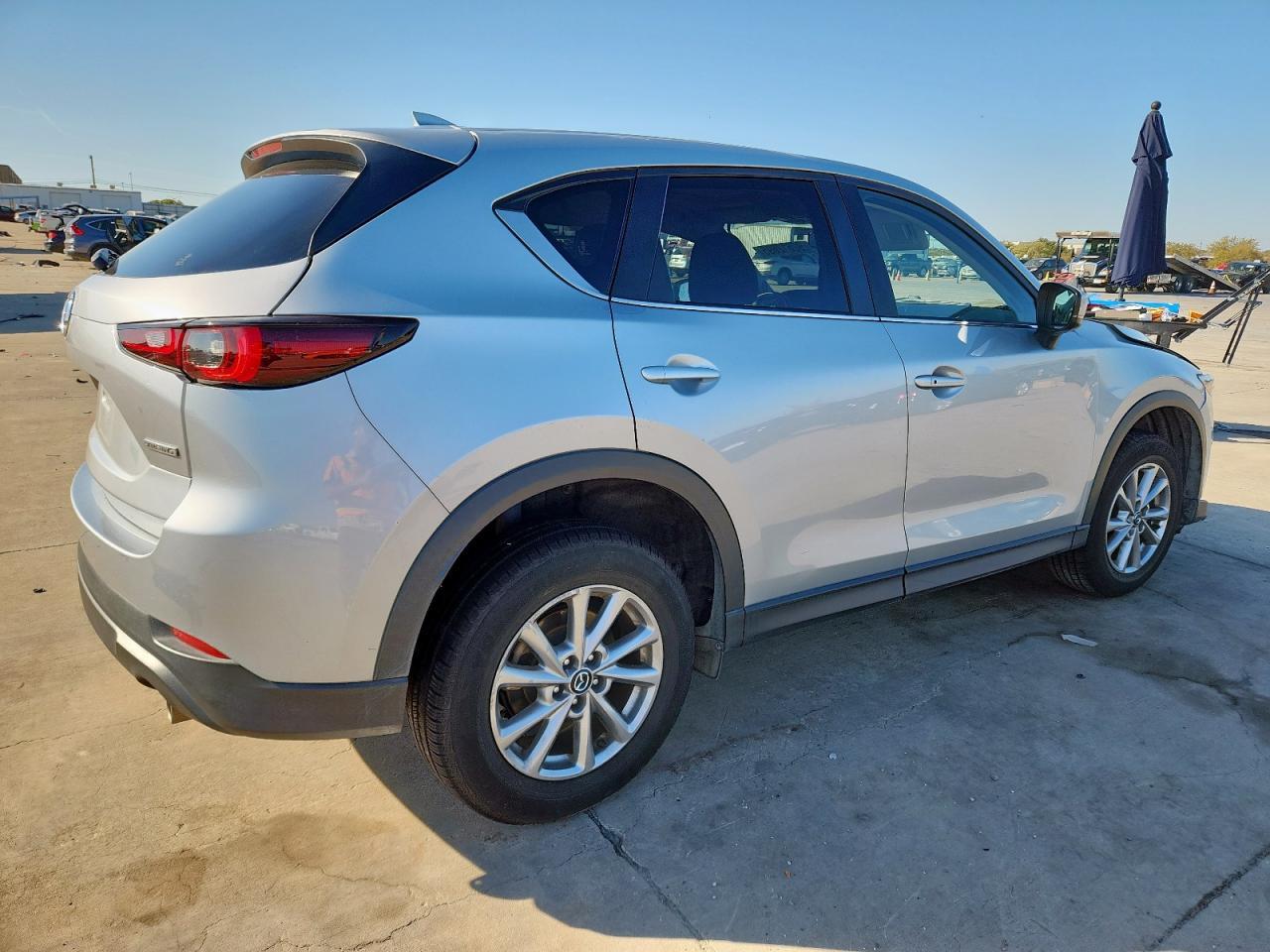 2023 Mazda Cx-5 Preferred - Image 3