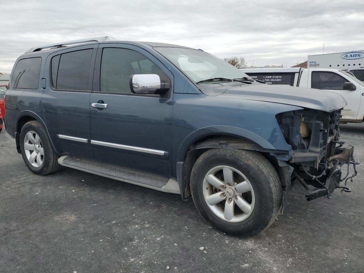 2013 Nissan Armada Sv - Image 4