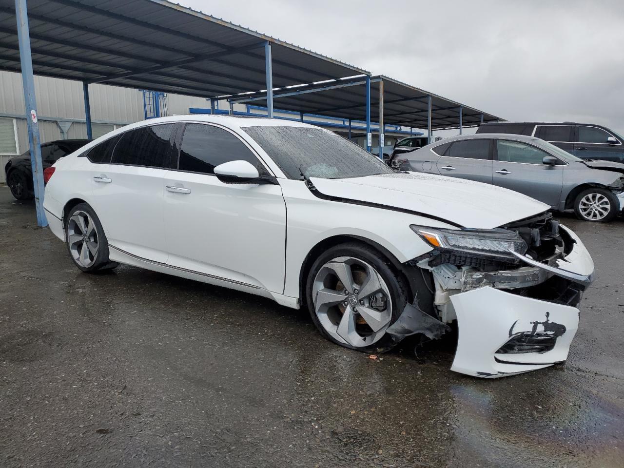 2018 Honda Accord Touring - Image 4