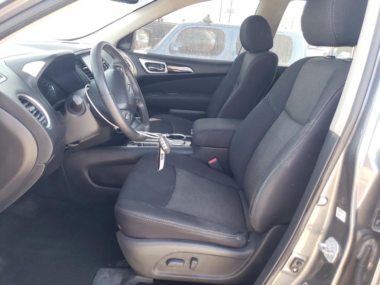 2017 Nissan Pathfinder S - Image 7