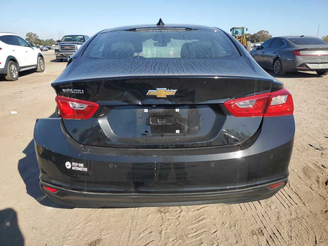 2025 Chevrolet Malibu Ls - Image 6